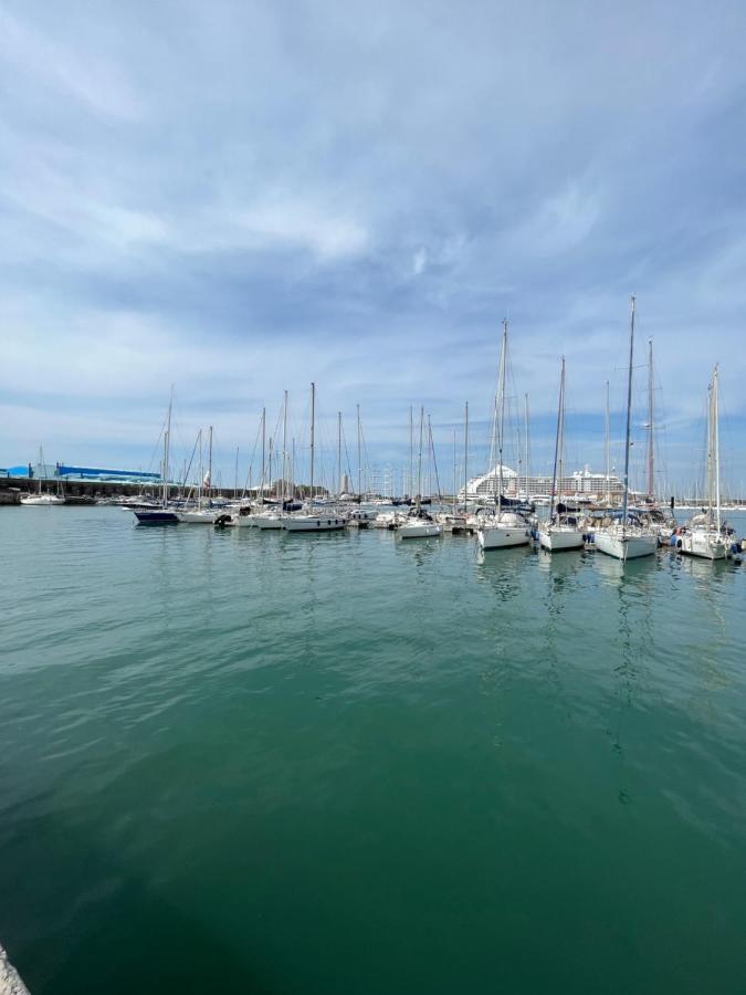 Kasia Porta Sul Mare Di Livorno Free Parking מראה חיצוני תמונה
