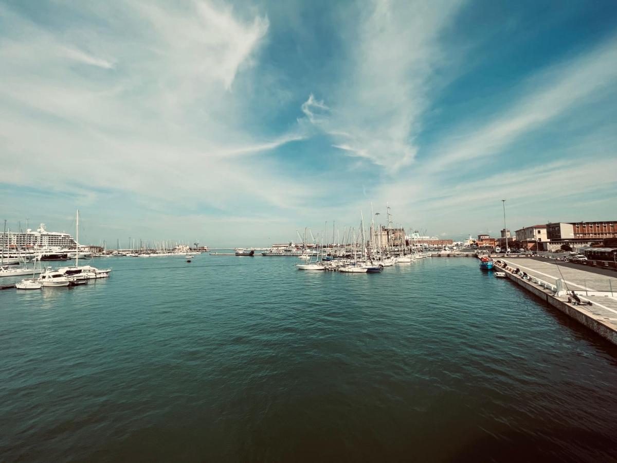 Kasia Porta Sul Mare Di Livorno Free Parking מראה חיצוני תמונה
